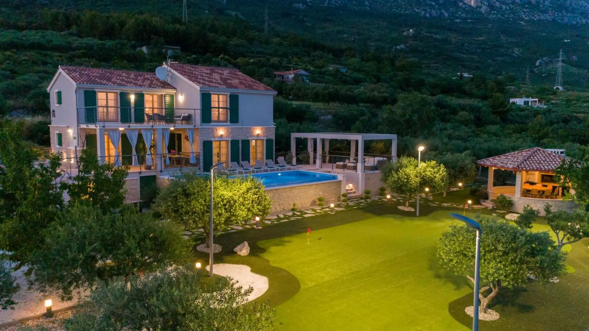 Villa Blue Ivy With Heated Pool Kaštela