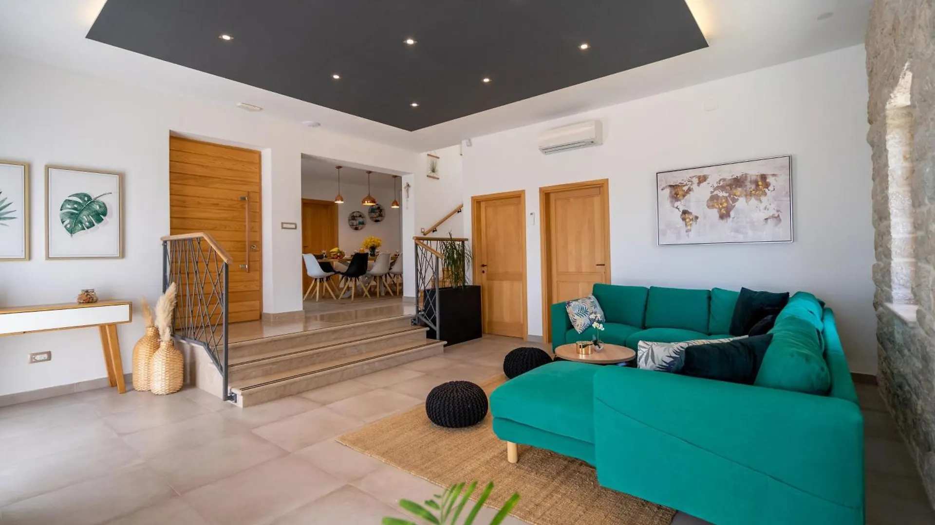 Villa Blue Ivy With Heated Pool Kastela 0*,  Croatia