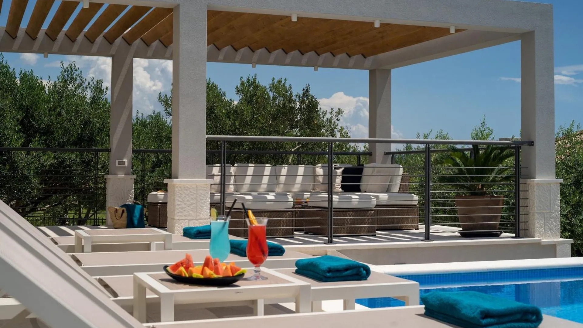 Villa Blue Ivy With Heated Pool Kastela