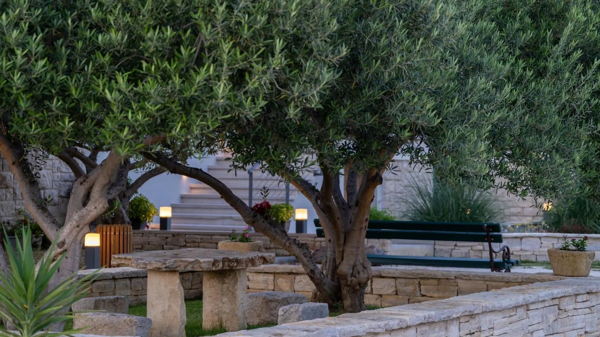 Villa Blue Ivy With Heated Pool Kastela