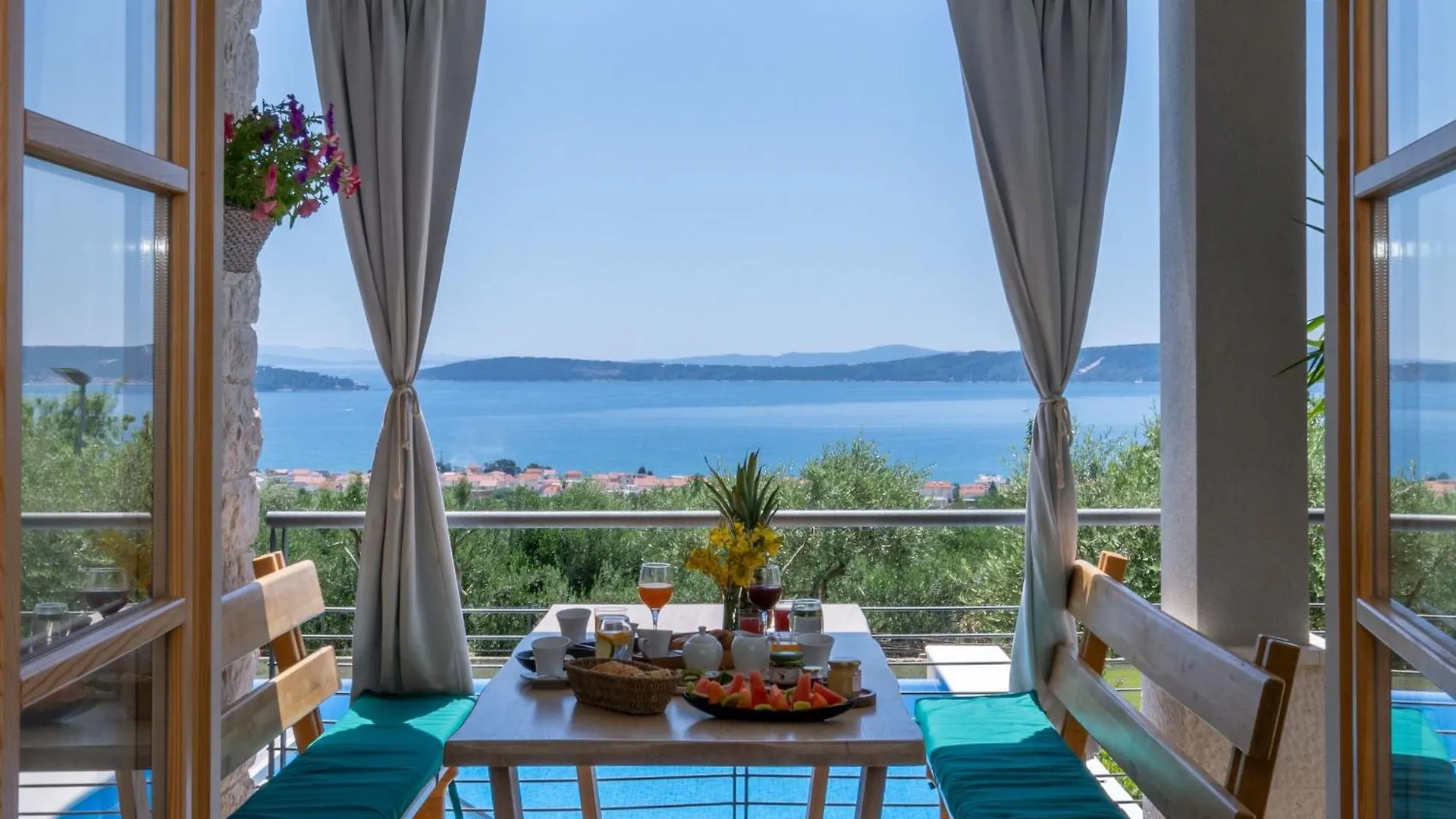 Villa Blue Ivy With Heated Pool Kastela