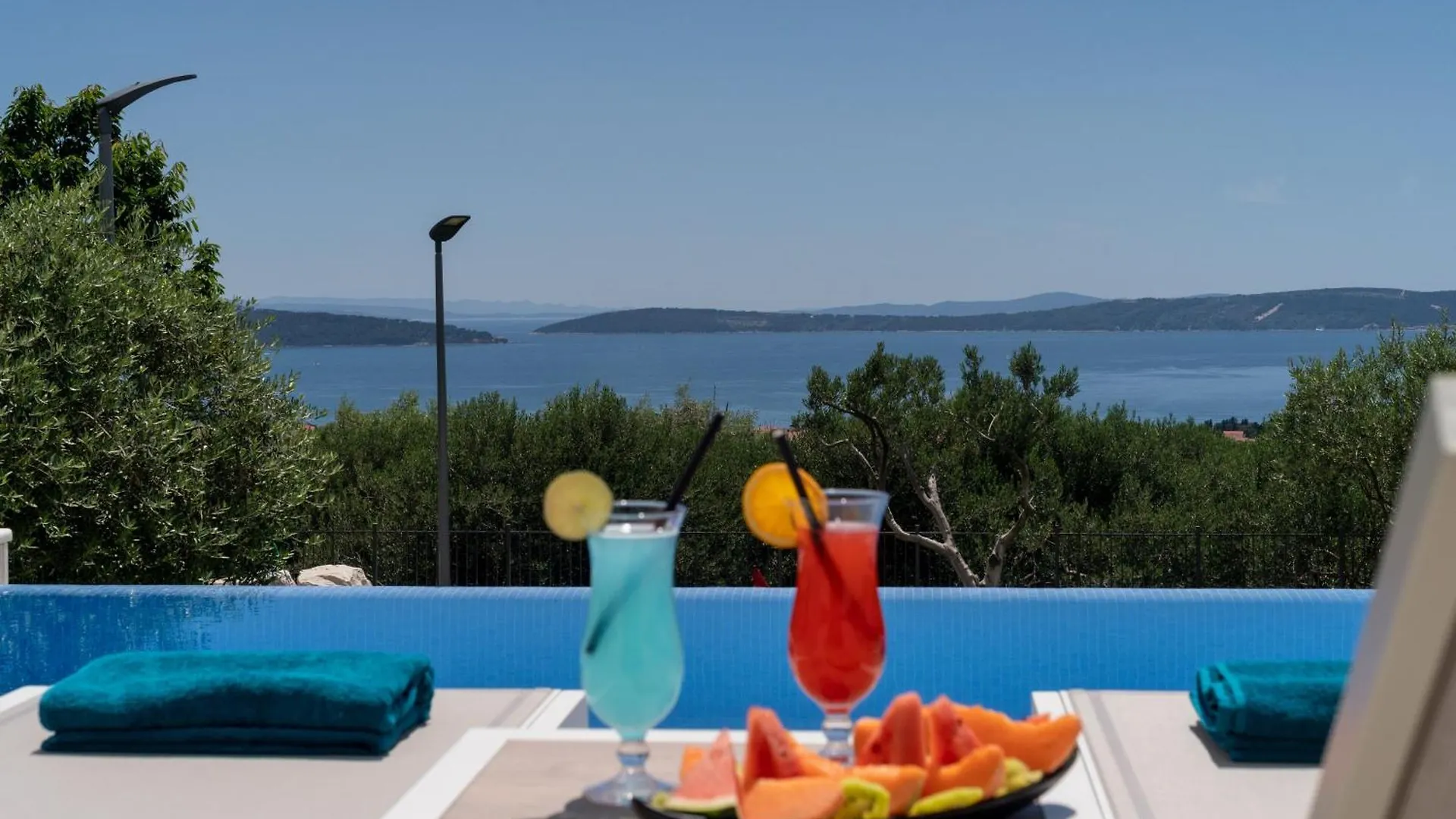 Villa Blue Ivy With Heated Pool Kastela
