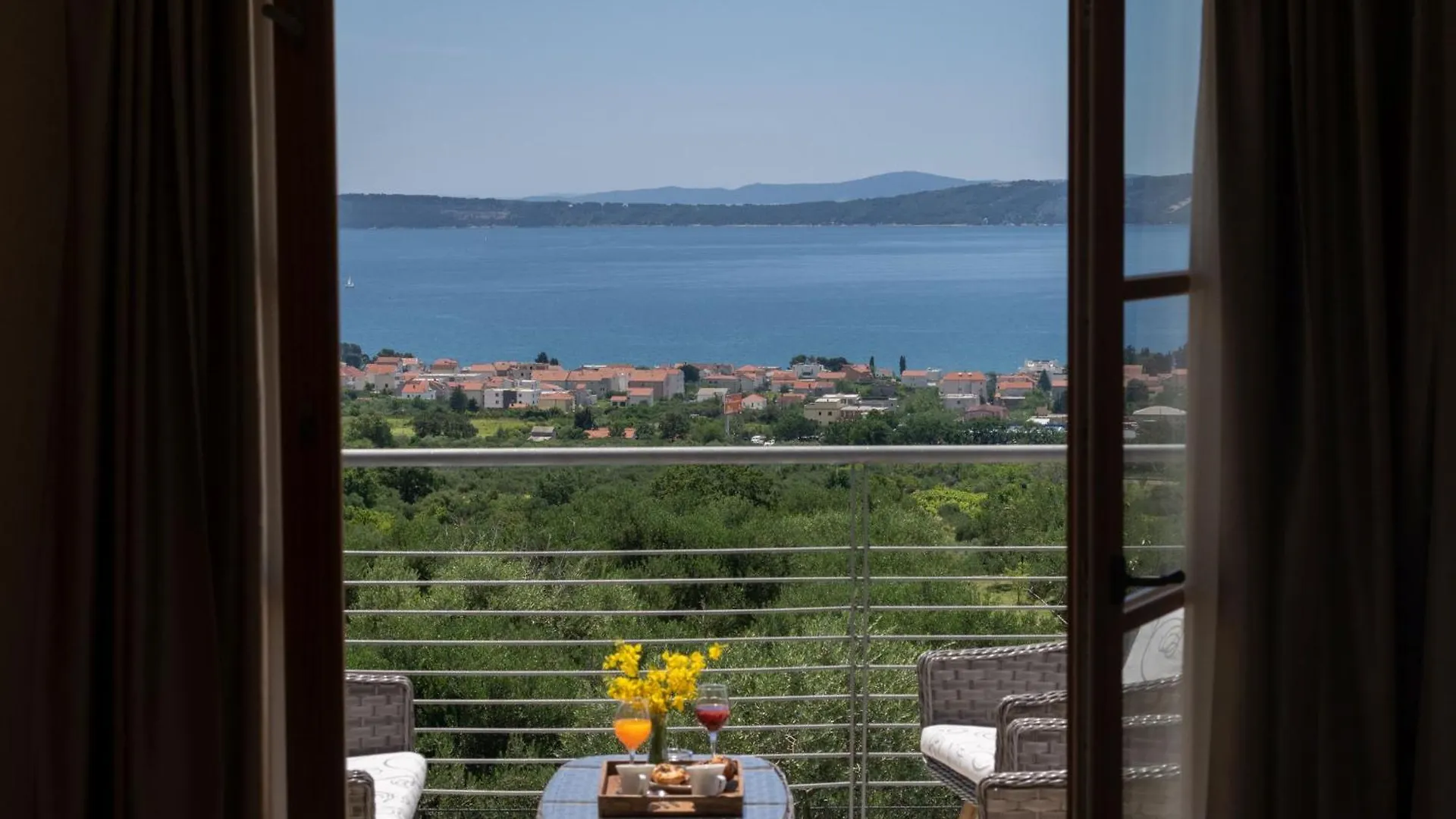 Villa Blue Ivy With Heated Pool Kastela