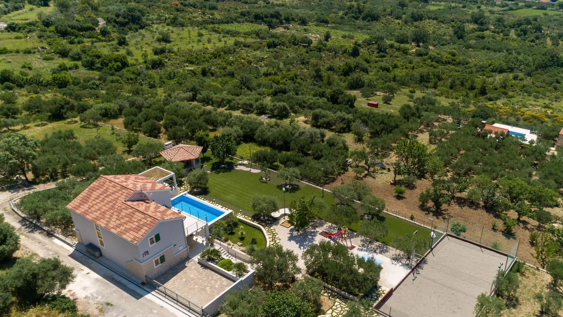 Villa Blue Ivy With Heated Pool Kastela